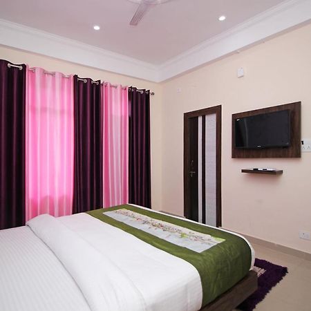 Oyo Hotel Chandni Dharamshala Exterior photo
