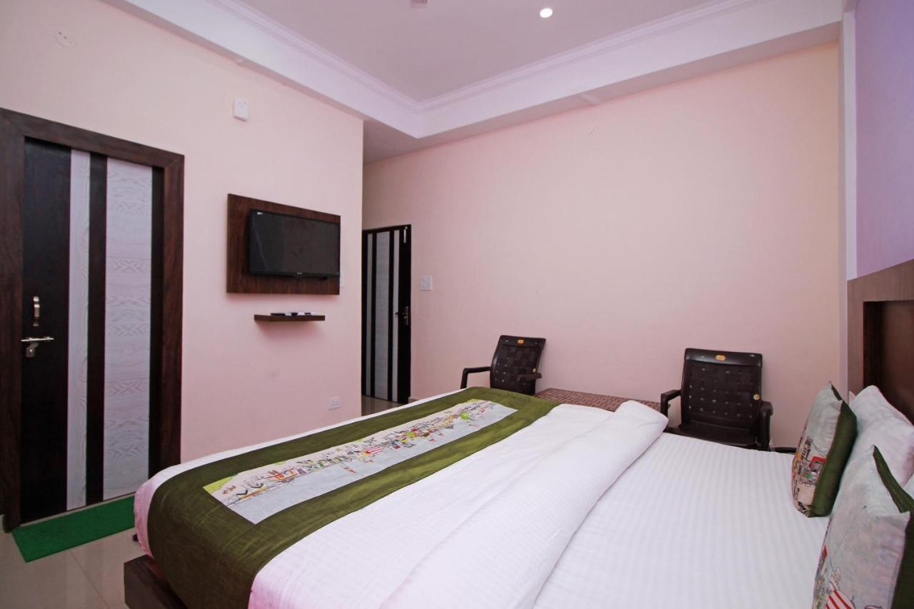 Oyo Hotel Chandni Dharamshala Exterior photo